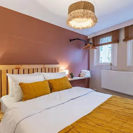شقة Gorgeous House With Refreshing Garden In Besiktas