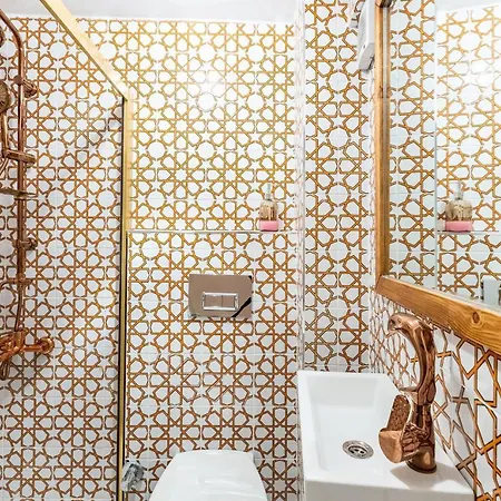 شقة Gorgeous House With Refreshing Garden In Besiktas