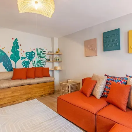 Gorgeous House With Refreshing Garden In Besiktas Apartman *