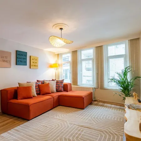 Apartman Gorgeous House With Refreshing Garden In Besiktas
