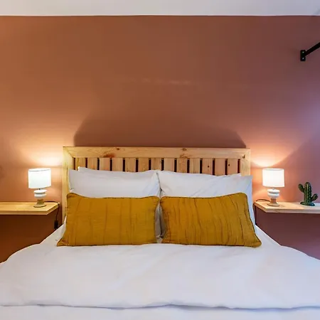 Gorgeous House With Refreshing Garden In Besiktas Apartman *